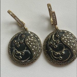 Silver dangling earrings black enamel, white topaz and marcasites